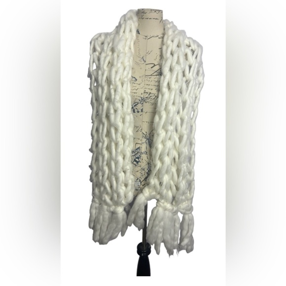 Accessories - Thick Cream Womens Scarf